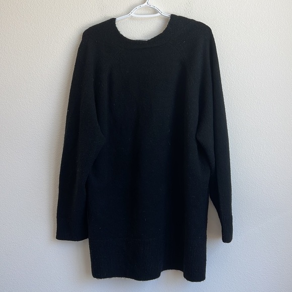 J Crew Black Stretch-wool V-neck tunic sweater - Picture 6 of 11